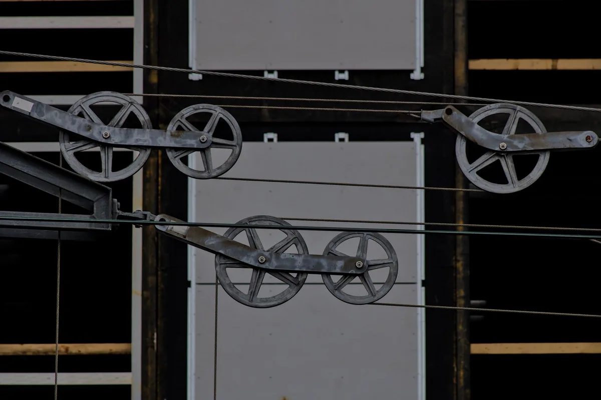 pulley lagging - Panduan Lengkap Pulley Lagging: Traksi Lebih Stabil, Umur Belt Lebih Panjang